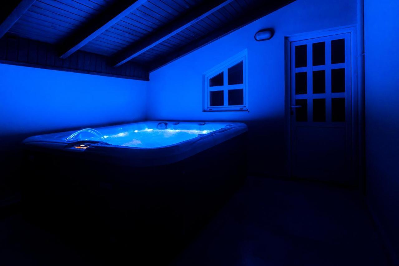 Villa Ventus, 40Sqm Private Pool & Hot Tub! Roussospition Ngoại thất bức ảnh
